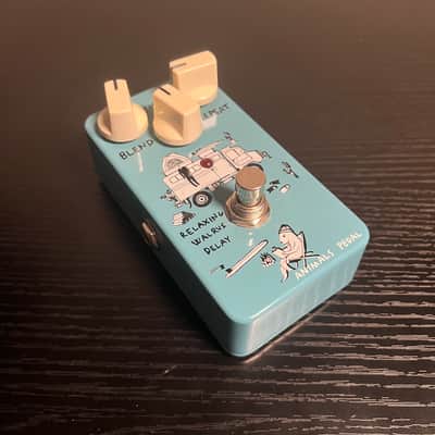 Animals Pedal Relaxing Walrus Delay V1 (Blue Graphic) | Open Box