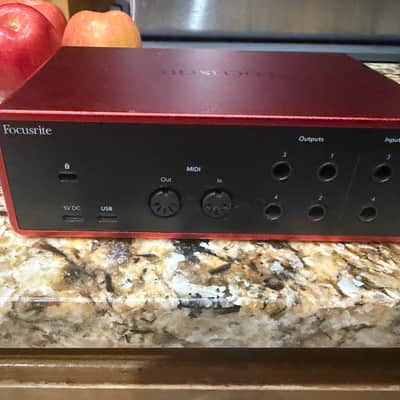 Focusrite Scarlett 4i4 4th Gen USB Audio Interface 2023 - Present - Red image 2