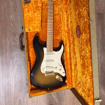 Fender 50th Anniversary American Deluxe Stratocaster 2004 - Sunburst image 8