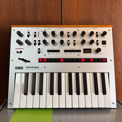 KORG MONOLOGUE-Silver monophonic analogue synthesizer w/ box