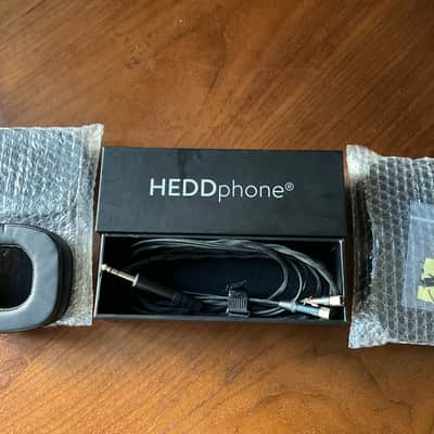 HEDDPhone 1 HiFi headphone set + 4.4 mm cable + 4x replacement ear pads - as good as new image 5