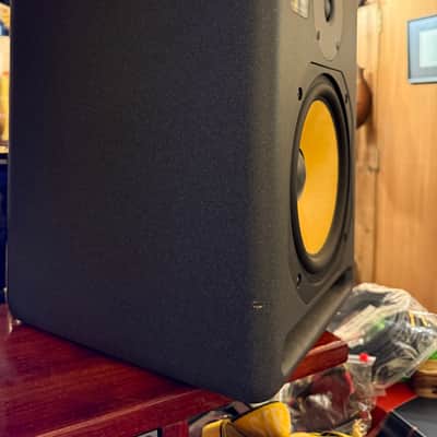 KRK V8 V Series 2-Way 8" Active Studio Monitors (Pair) 2000 - 2005 - Black image 2