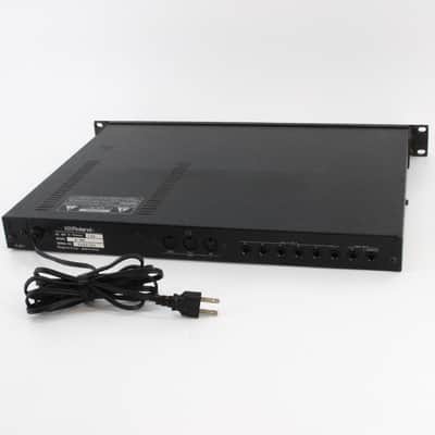 Roland R 8 M [Za90769] (08/31) image 4