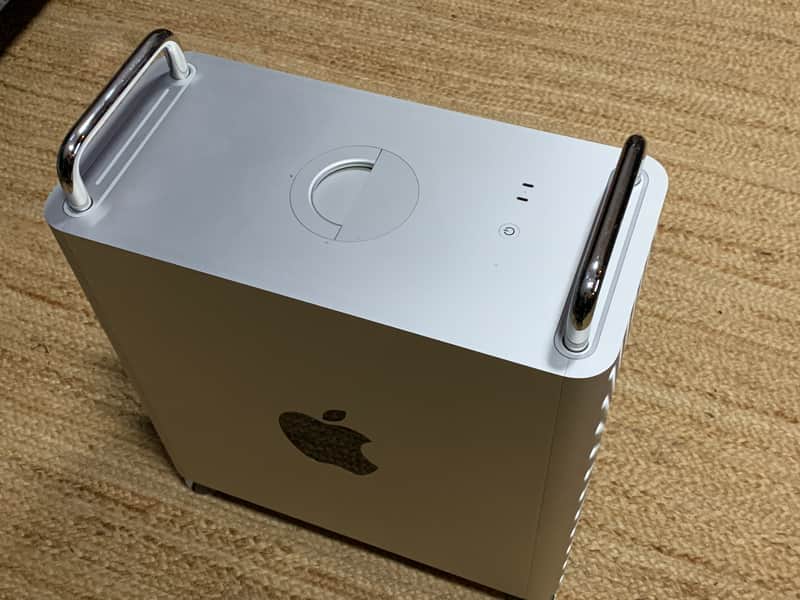 Apple Mac Pro 7,1 2019 - Silver image 1