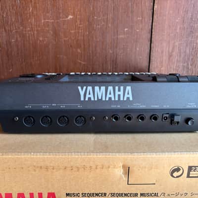 Yamaha QY700 Music Sequencer High-End Sequencer Workstation w/ box, power supply image 6