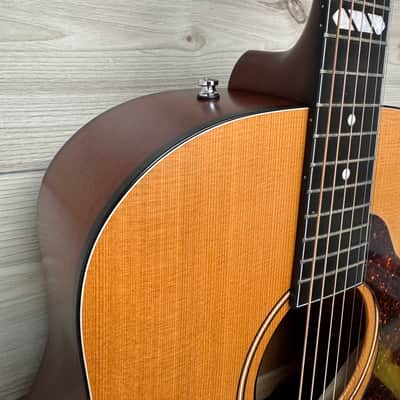 GODIN Metropolis Natural Cedar SG Acoustic Guitar - 047932 image 5