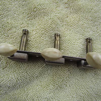 Kluson Single Line 3 On A Strip Bass Side Tuners Fits J-45 Les Paul Jr Vintage Single Line Kluson Tuners For Restoration Or Repair image 2