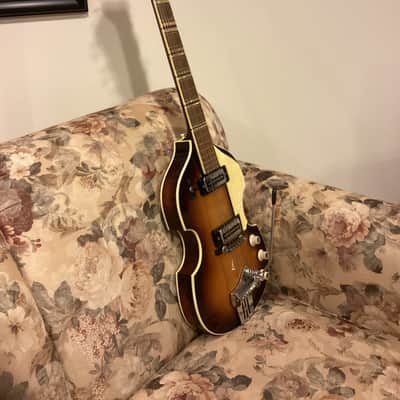 Hofner 459 Violin Guitar 1967 - Violin Sunburst image 2