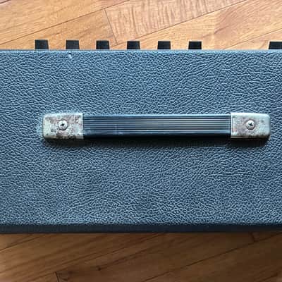 Fender Deluxe Reverb 1982 blackface factory hand wired  22-Watt 1x12" image 3