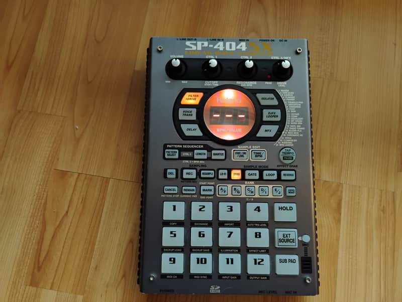 Roland SP-404SX Linear Wave Sampler | Reverb Canada