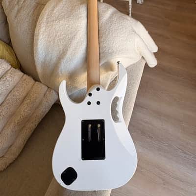 Ibanez JEMJR-WH Steve Vai Signature with Jatoba Fretboard 2018 - Present - White image 3