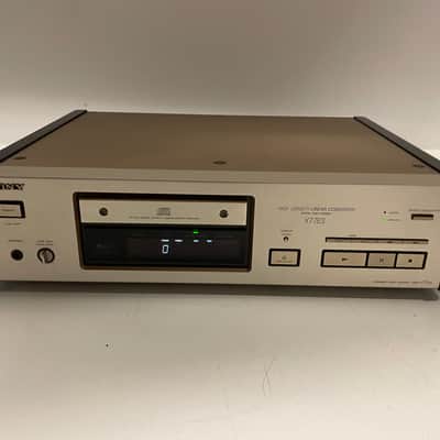 Sony - CDP-X77ES - Semi-Pro CD Player - Inc. Original Remote - Champagne image 2