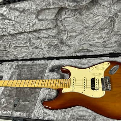 Fender American Professional II Stratocaster HSS with Maple Fretboard - Sienna Sunburst image 7