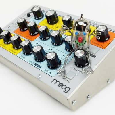 Moog Sirin Analog Synthesizer + OVP + Neuwertig +1.5 Jahre Garantie image 4