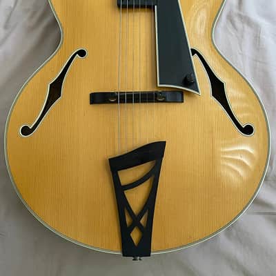 Andersen Model 17' Archtop image 3