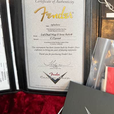 Fender Custom Shop Ltd Dual Mag II Stratocaster Relic 2020 - Black over 3-Color Sunburst image 10