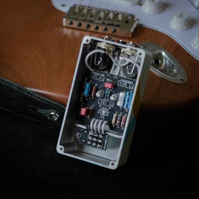 Kalavera FX Fuzz Hunt 2026 - blue mosaic image 4