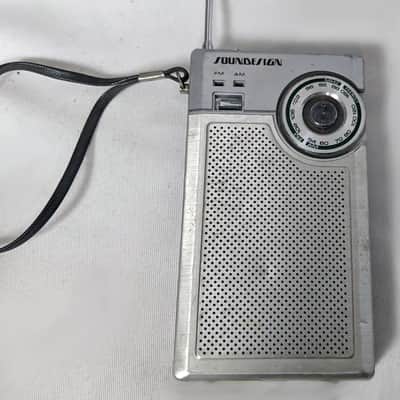 Vintage Sound Design AM FM Transistor Radio Model 2145 – B image 2