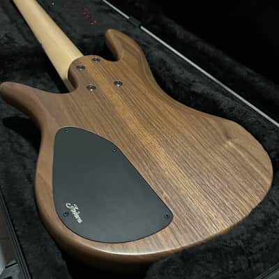 Fodera Monarch Standard 2025 - Walnut body, Ivorywood top - Satin image 3