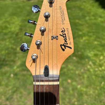 1995 Fender MIM Squire Series Stratocaster Black NR MINT image 2
