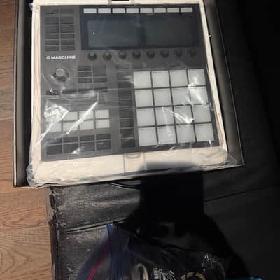 Native Instruments Maschine MKIII 2010s - Black image 5