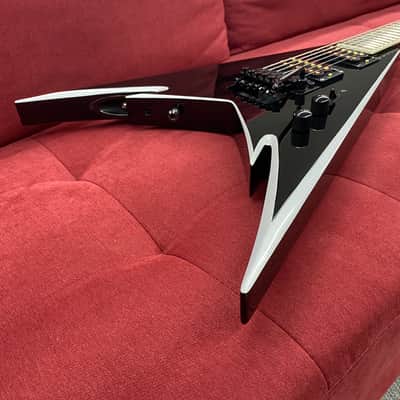 Jackson X Series Signature Phil Demmel Demmelition King V PDX-2 - 2015 - Black with Silver Bevels w/ Bare Knuckle Pickups and Bag image 7