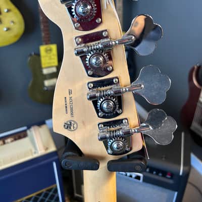 Fender Limited Edition Player Precision Bass - MN Ocean Turquoise image 7
