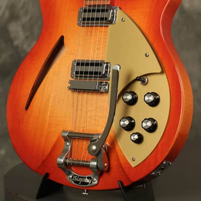 1997 Rickenbacker 330 mod w/Bigsby/Gold Guards/Vintage pickups + Autumnglo refin image 7