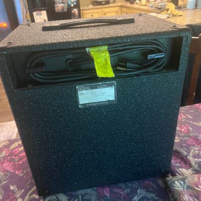 Peavey Minx 110 30 Watt Bass Guitar Combo Bass Amplification System Vintage USA image 8