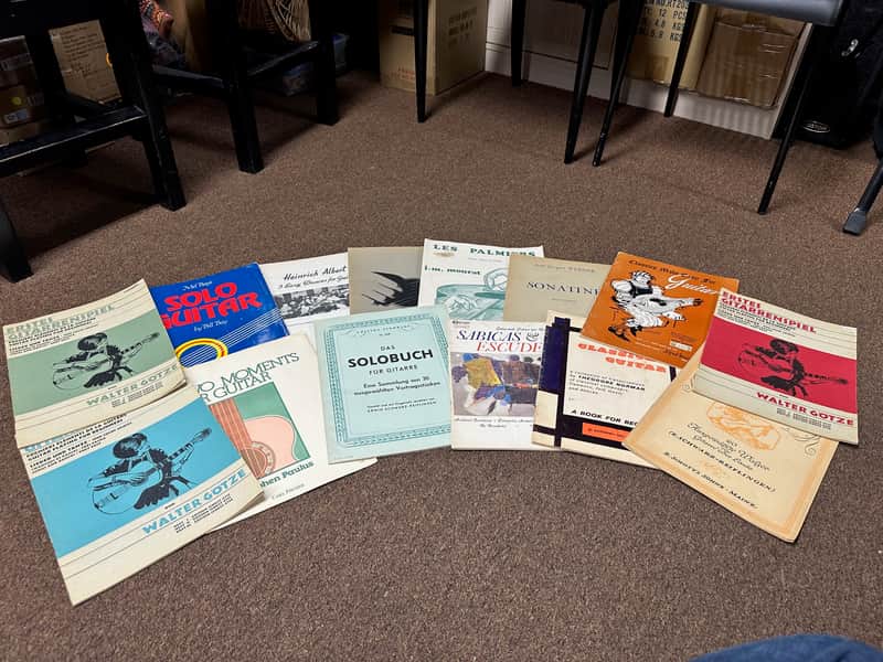 Used Vintage Retro Old Set of 14 different music books Classical/Solo Guitar image 1
