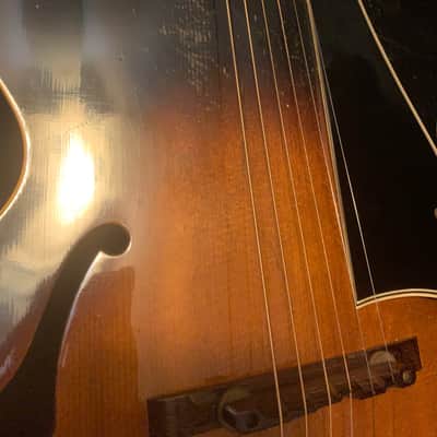 Gibson L-50 F-Hole 1947-present image 5