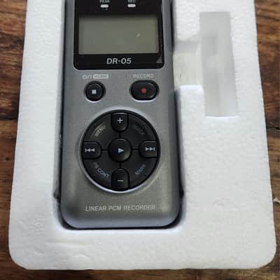 TASCAM DR-05 V2 Portable Recorder 2020s Japan image 2