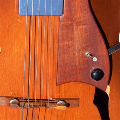 1993 Heritage Eagle: Rare Model, All Carved 17" Body, US Pro Quality, Best Buy! image 3