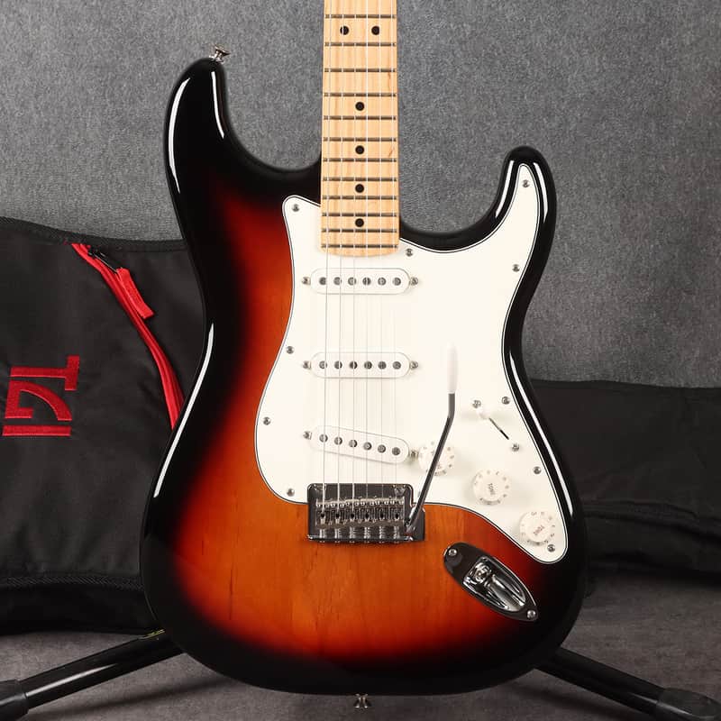 Fender Player Stratocaster - 3 Tone Sunburst - 2nd Hand (167630)