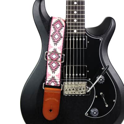 Walker & Williams H-35 Vintage Series Pink & White Southwest Diamond Design With Thick Leather Ends image 4