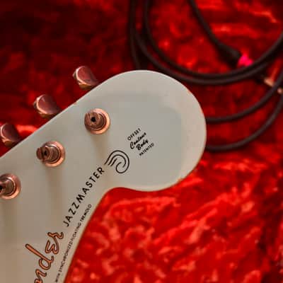 Fender  Jazzmaster  2002-2004 - Daphne Blue CIJ Q-Series image 13