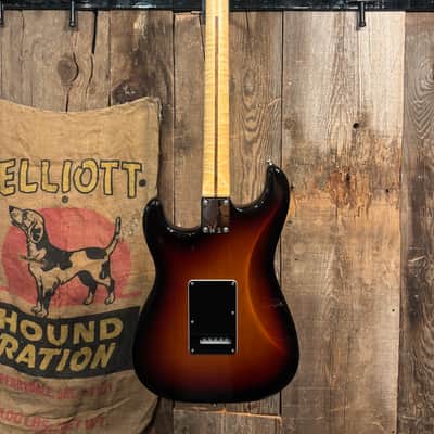 Fender American Special Stratocaster HSS with Rosewood Fretboard 2010 - 2018 - 3-Color Sunburst image 6