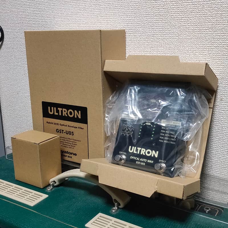 Guyatone GST-U05 Ultron Hybrid Optical Envelope Filter Auto Wah 2007 w/ Original Box MIJ Made in Japan Guitar Bass Effects Pedal MINT image 1