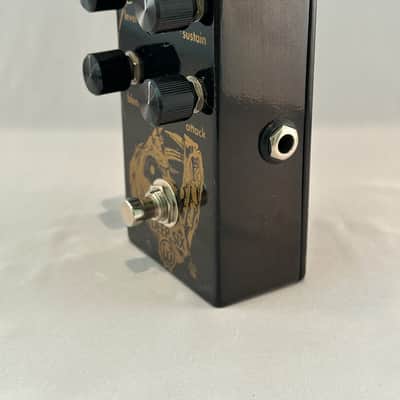 Walrus Audio Deep Six Compressor V1 Limited Edition - Angler Fish 2014 - 2016 - Black / Gold Angler Fish image 4
