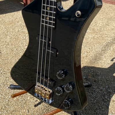 Washburn B-20 1981 Explorer Bass image 1