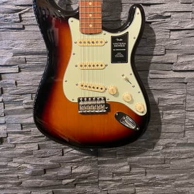 Fender Vintera '60s Stratocaster 3TSB image 3