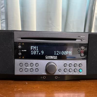 Cambridge Soundworks 765i CD DVD Radio Stereo by Henry Koss with remote Works Great image 2