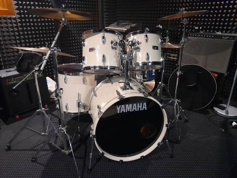 Yamaha Tour Custom 1985 - White image 1