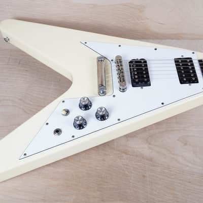 Gibson Flying V '67 Reissue 2009 Classic White Seymour Duncan PUs w/ OHSC, Paperwork image 8
