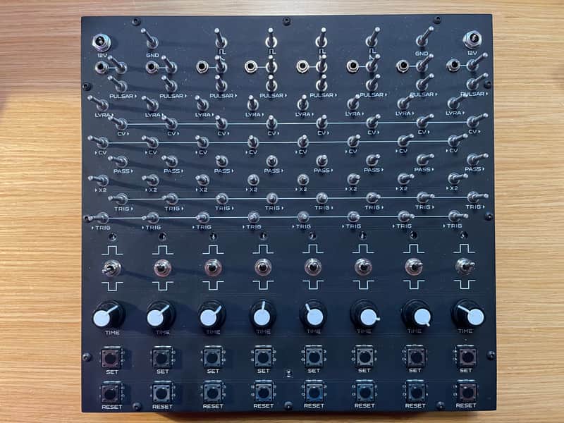 Soma Laboratory Ornament 8 - black image 1