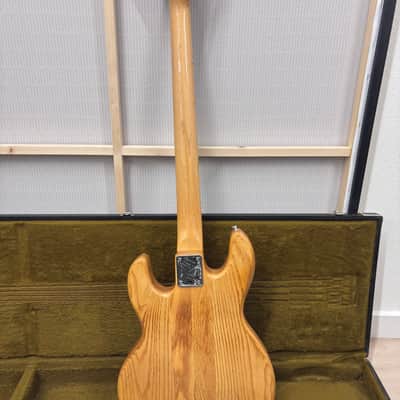 Peavey T-40 Bass Guitar image 5