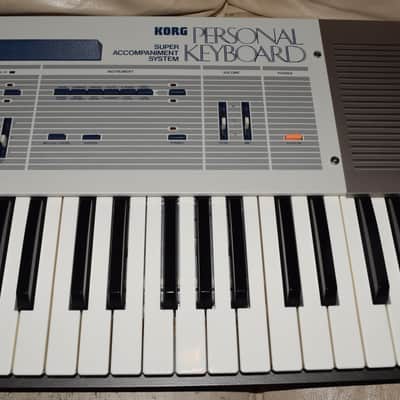 Korg SAS-20 Synthesizer Personal Keyboard With Accessories image 4