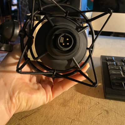 CAD Equitek E300S Large Diaphragm Multipattern Condenser Microphone image 4