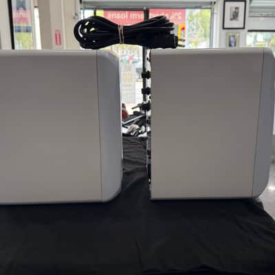 KRK Rokit 5 Generation 3 Studio Monitor - White(Pair) image 6
