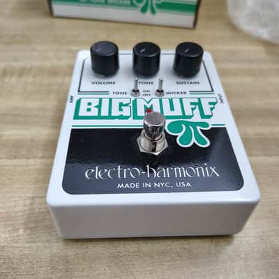 Electro-Harmonix Big Muff Pi w/ Tone Wicker Fuzz Pedal USA Made - Green image 9